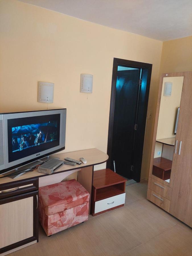 Femili Hotel Diveda Sveti Vlas Εξωτερικό φωτογραφία