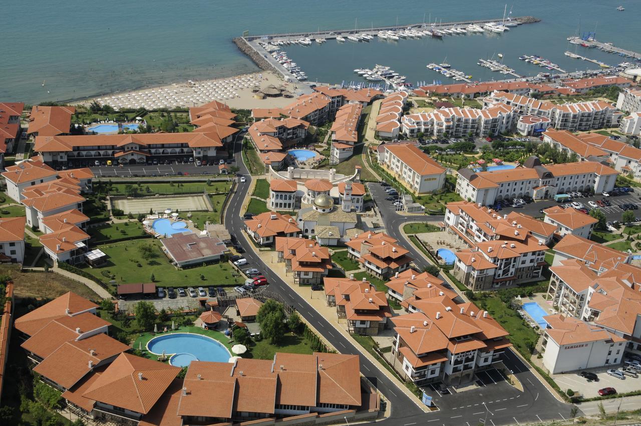 Femili Hotel Diveda Sveti Vlas Εξωτερικό φωτογραφία