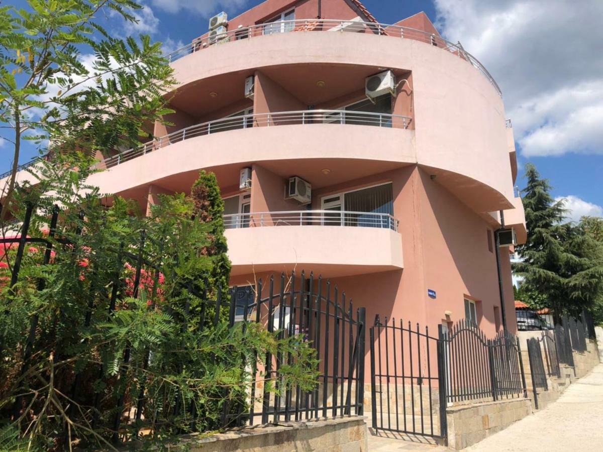 Femili Hotel Diveda Sveti Vlas Εξωτερικό φωτογραφία